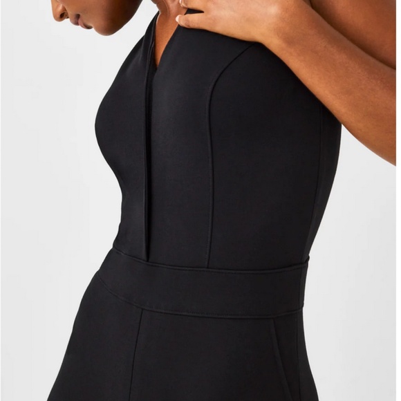 Spanx The Perfect Sleeveless flare Jumpsuit Ponte Black sz L - Picture 5 of 11